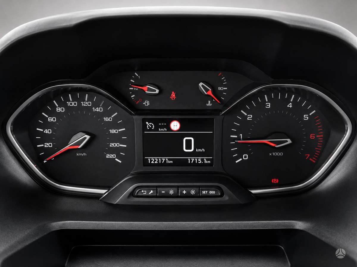 Peugeot Rifter - 8
