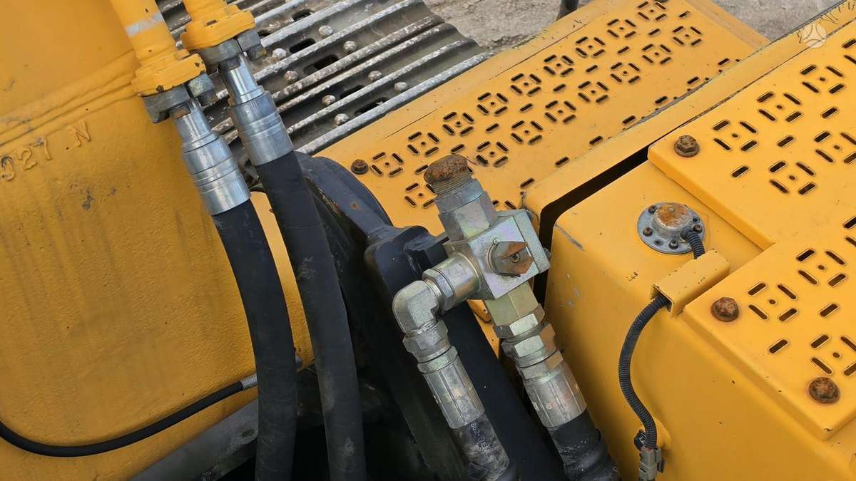 Hyundai ROBEX 320LC-7A, excavator