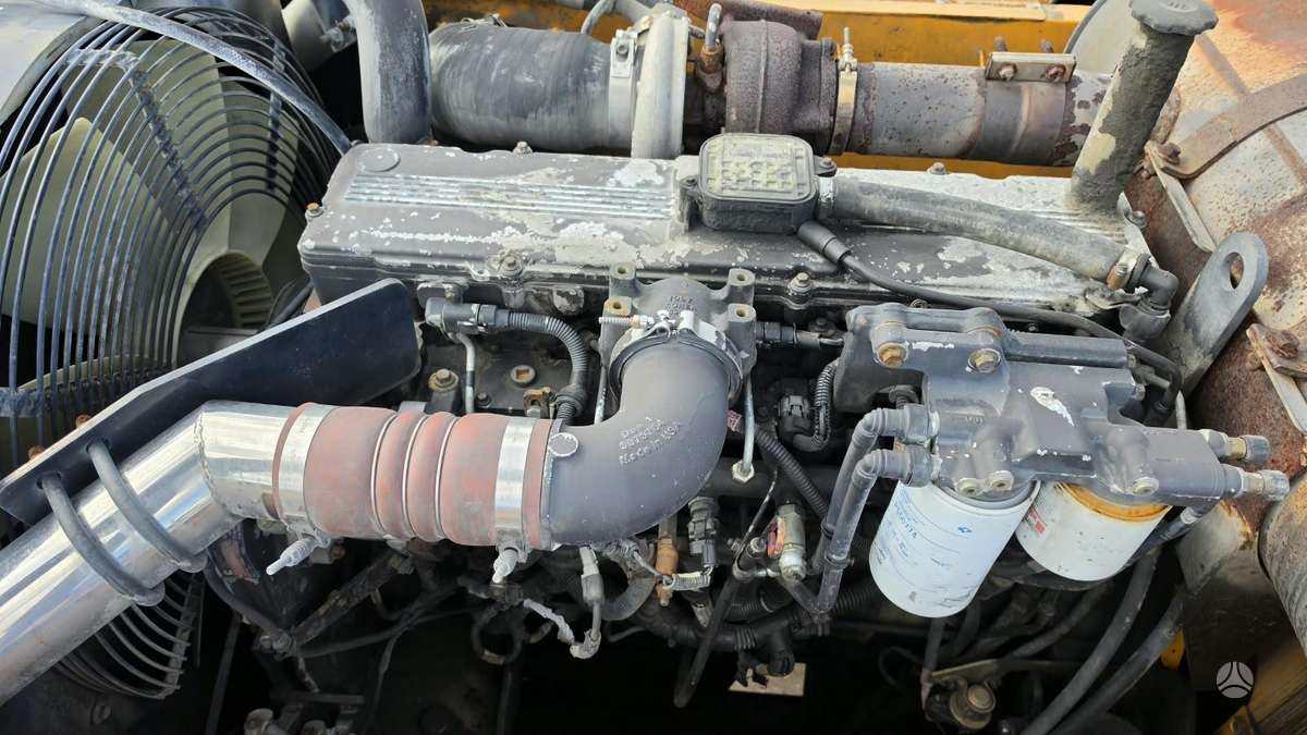 Hyundai ROBEX 320LC-7A, ekskavatoriai