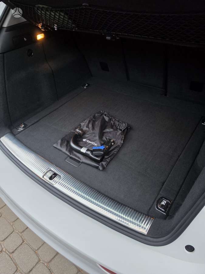 Audi Q5, 2.0 l., Внедорожник / Кроссовер