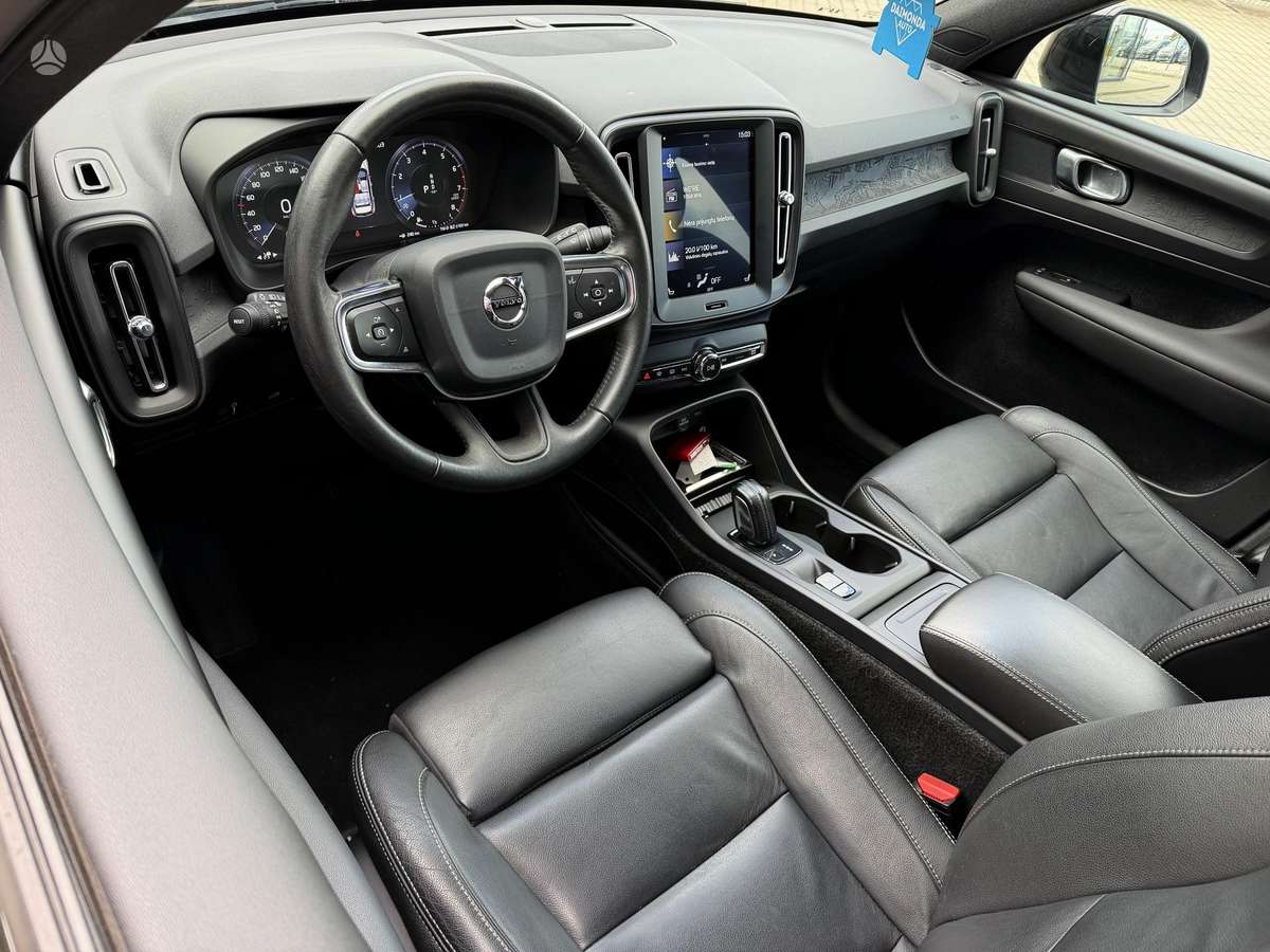 Volvo XC40 - 6