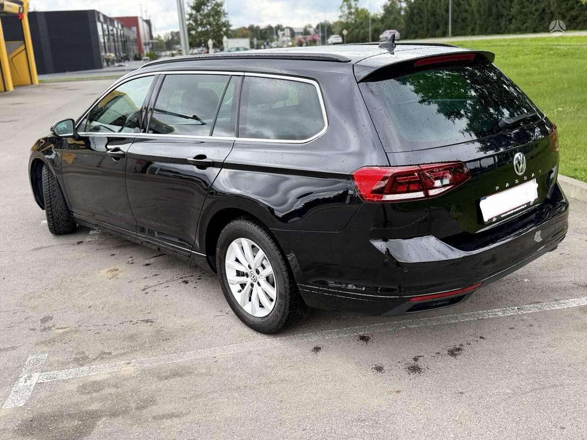 Volkswagen Passat - 2