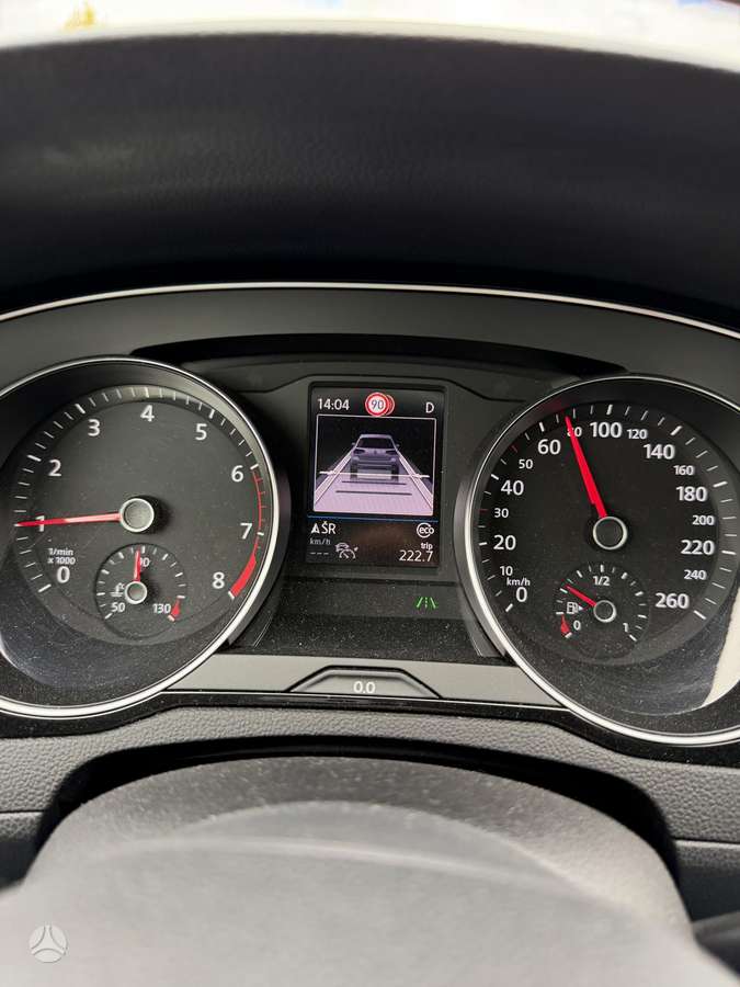 Volkswagen Passat - 6