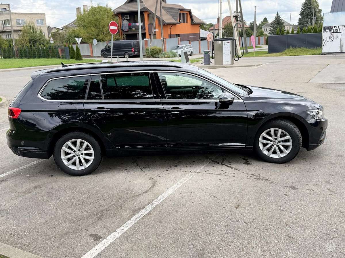 Volkswagen Passat - 8