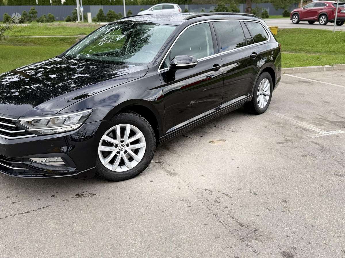 Volkswagen Passat - 12