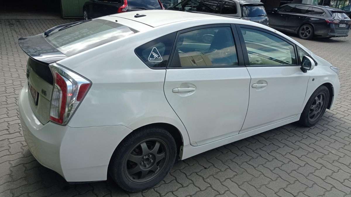 Toyota Prius - 6