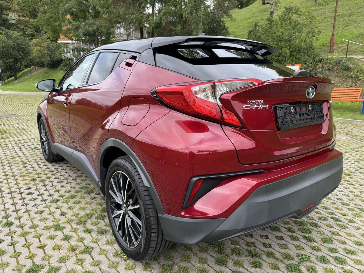 Toyota C-HR - 8