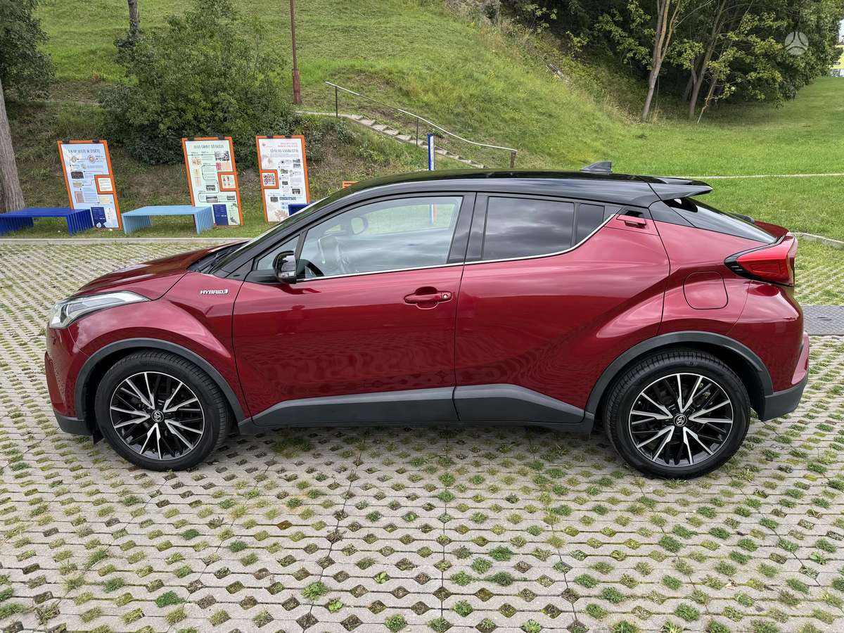 Toyota C-HR - 9