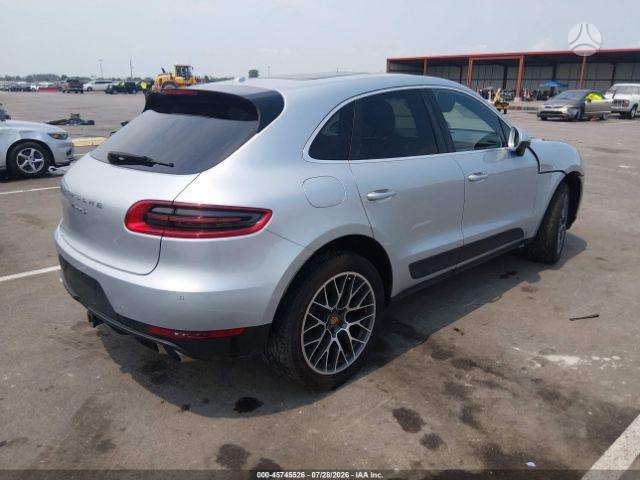 Porsche Macan - 4