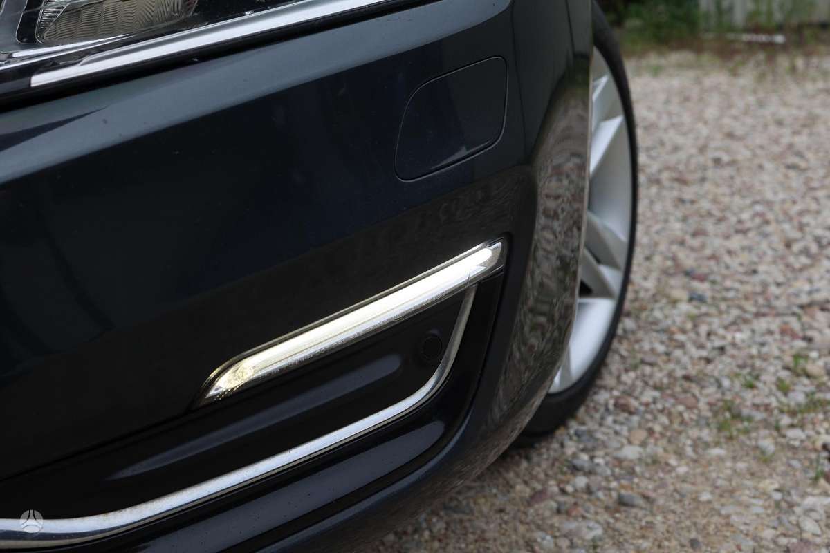 Volvo V60, 2.4 l., Универсал