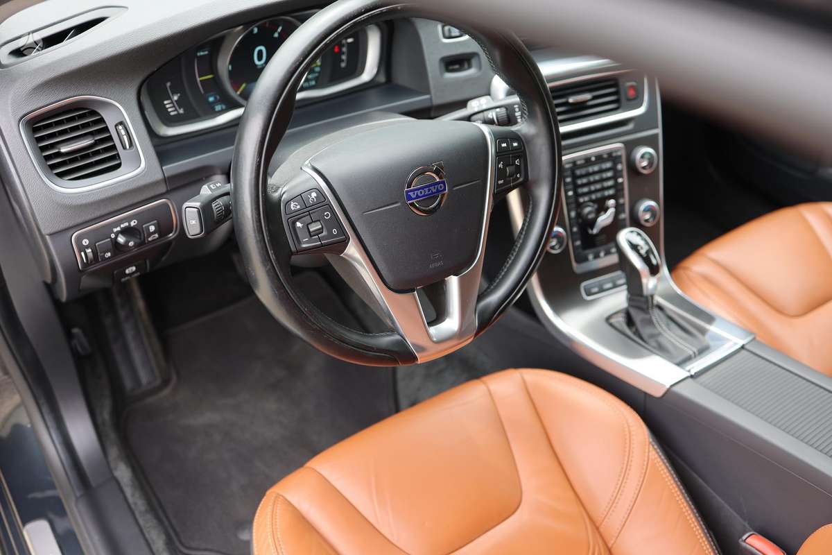 Volvo V60, 2.4 l., Универсал