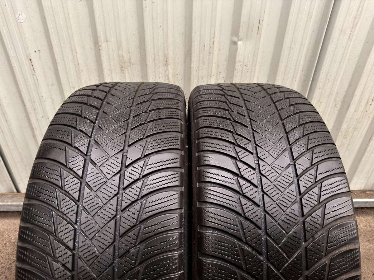 Bridgestone BLIZZAK LM001, winter 235/45 R20