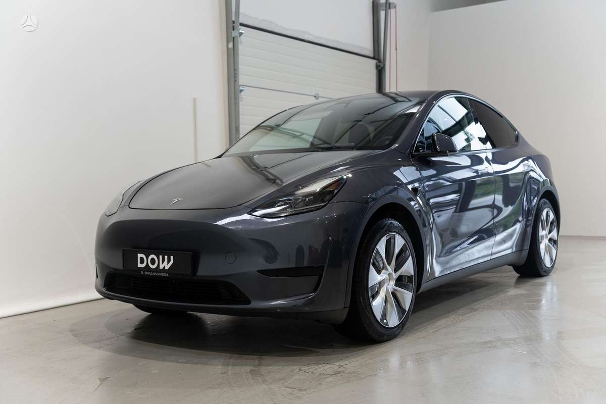 Tesla Model Y - 2