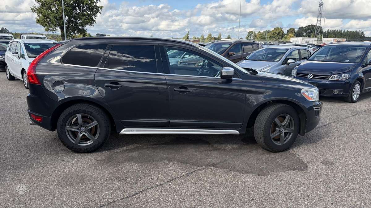 Volvo XC60 - 2