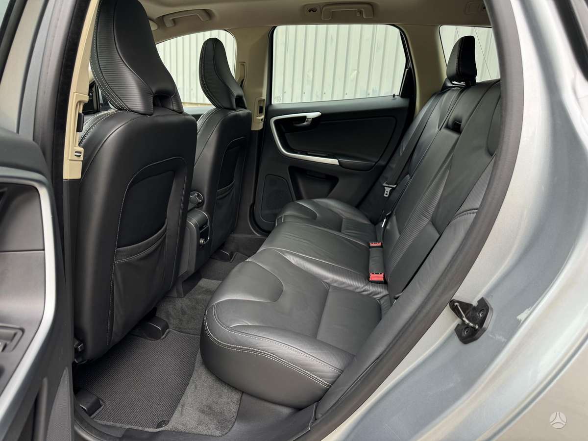 Volvo XC60 - 10