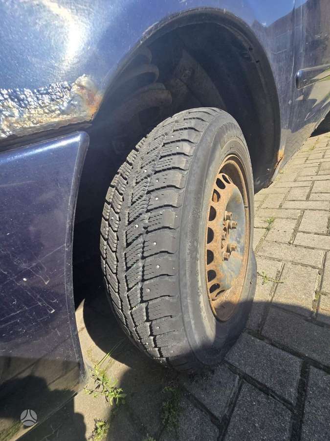 Volkswagen Sharan - 12