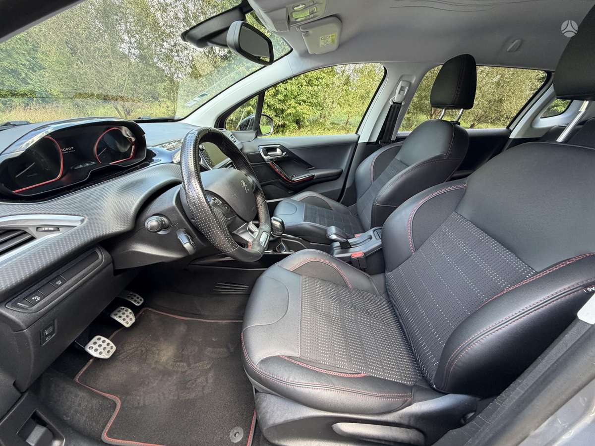Peugeot 2008 - 11