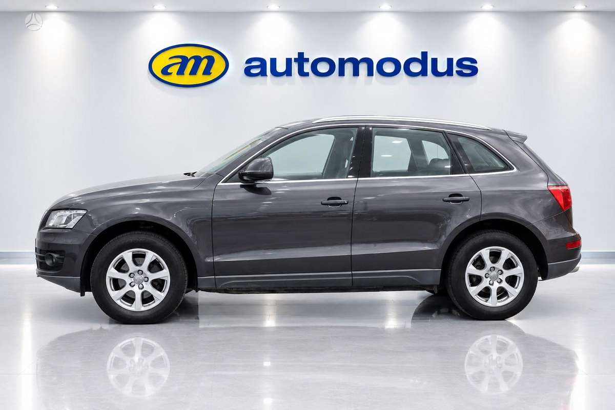 Audi Q5, 2.0 l., off-road / crossover