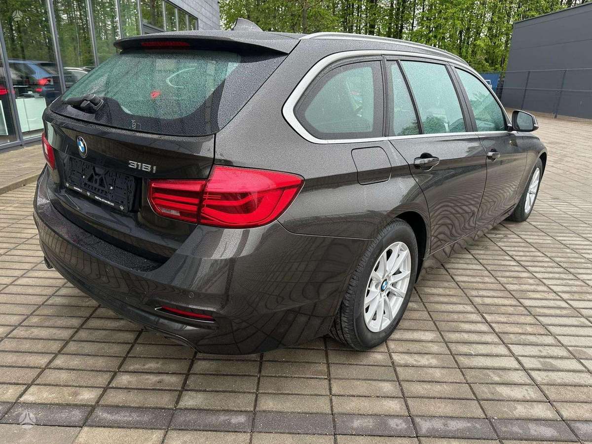 BMW 318, 1.5 l., Универсал