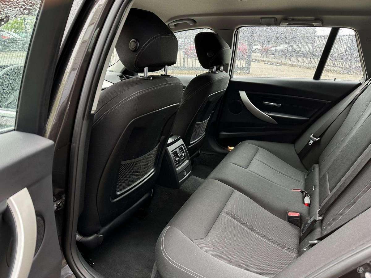 BMW 318, 1.5 l., Универсал