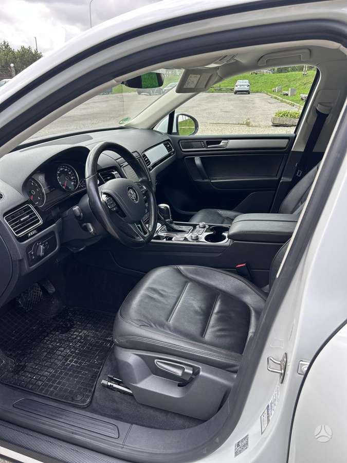 Volkswagen Touareg - 5