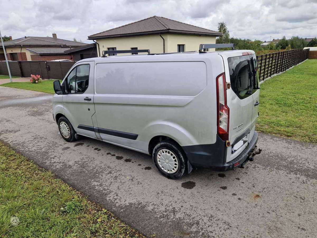 Ford Transit Custom, Коммерческий