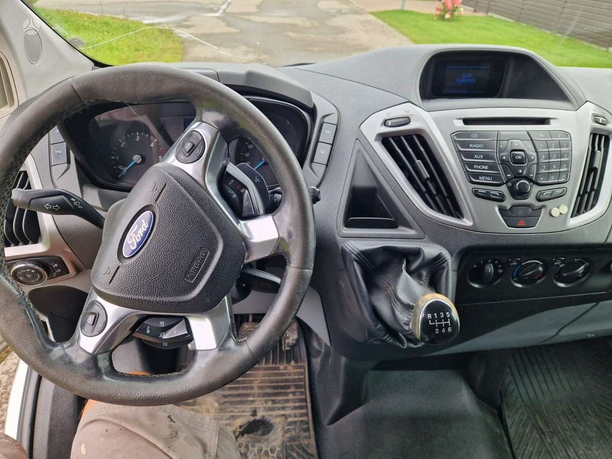 Ford Transit Custom, Коммерческий