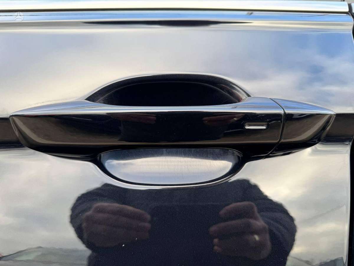 Volkswagen Tiguan Allspace - 9
