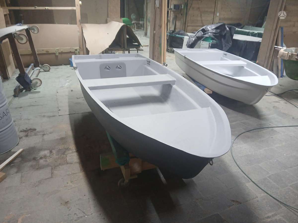 REEF 3.50m, plastikāta laivas