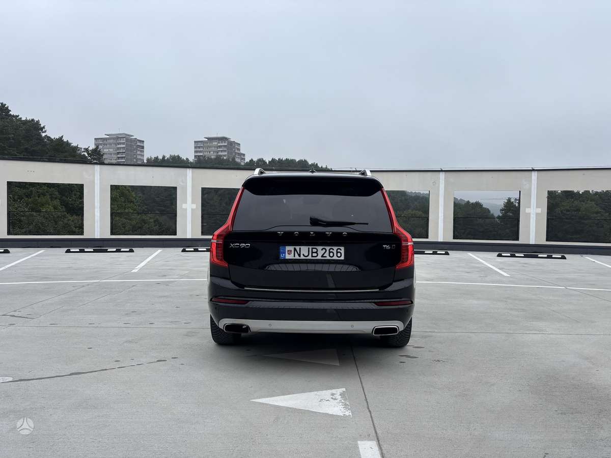 Volvo XC90 - 6
