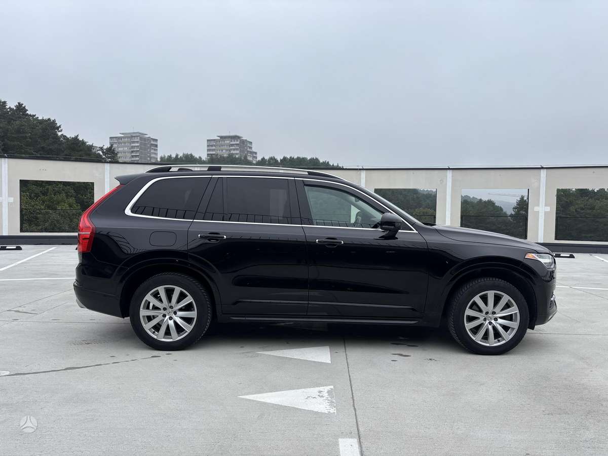 Volvo XC90 - 9