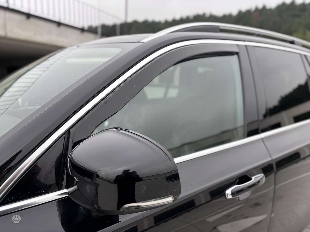 Volvo XC90 - 10