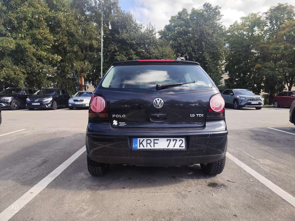 Volkswagen Polo - 2