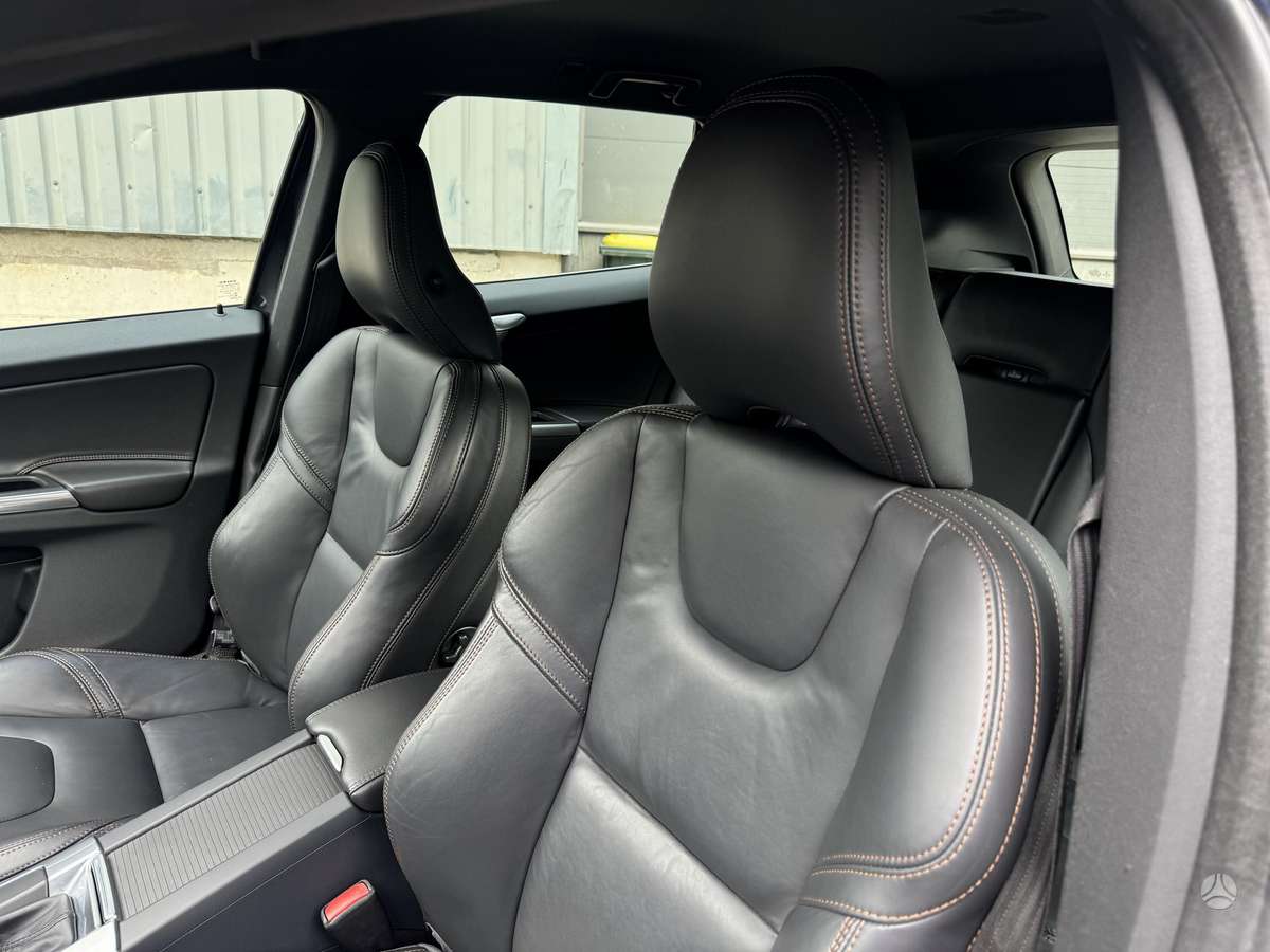 Volvo XC60 - 8
