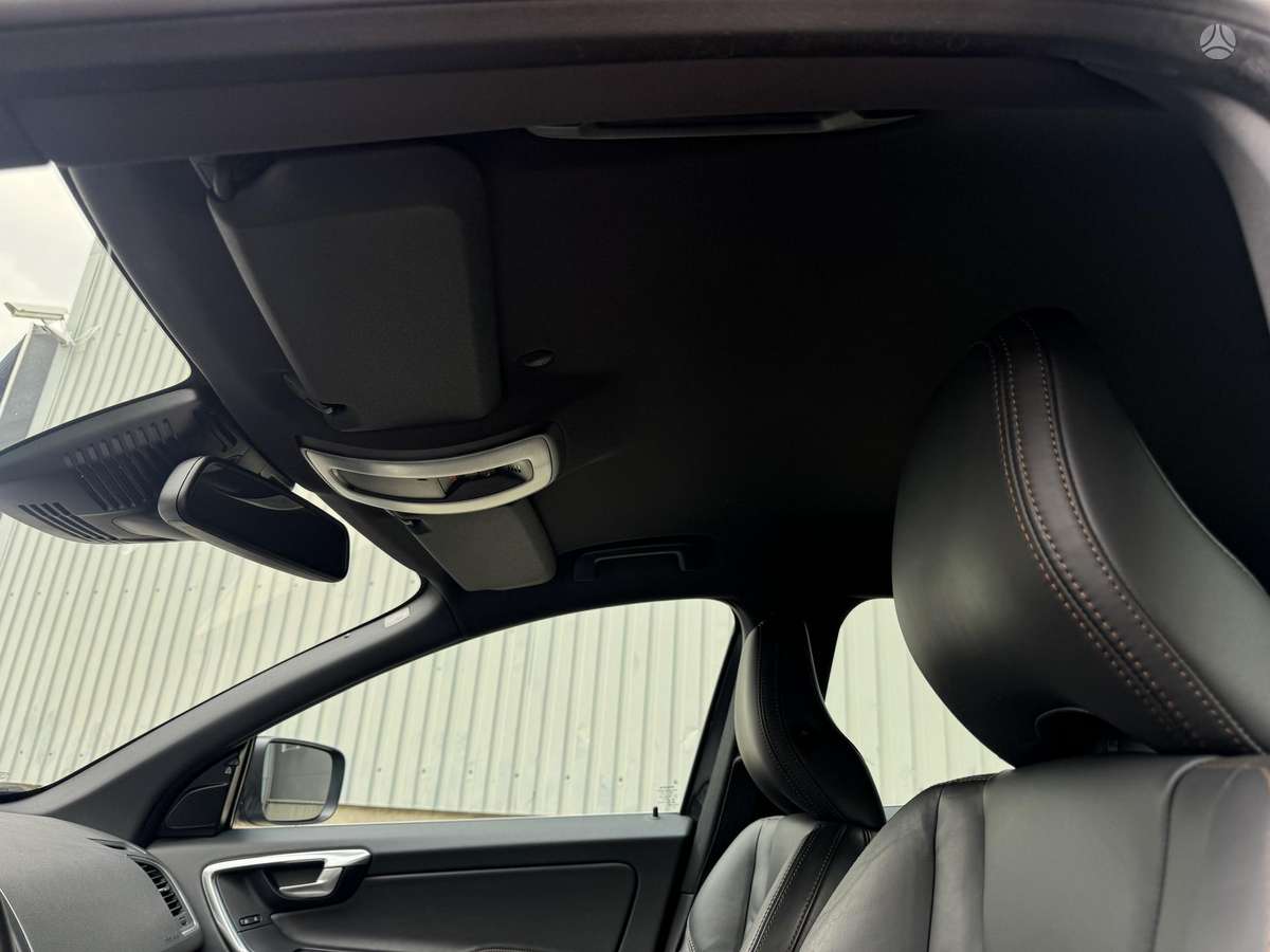 Volvo XC60 - 11