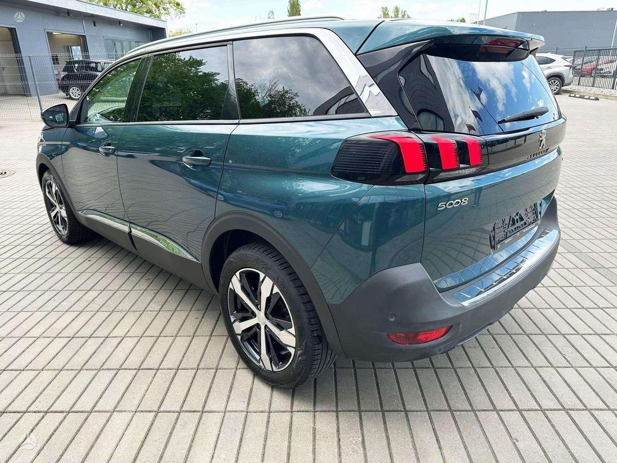 Peugeot 5008, 1.2 l., Минивэн