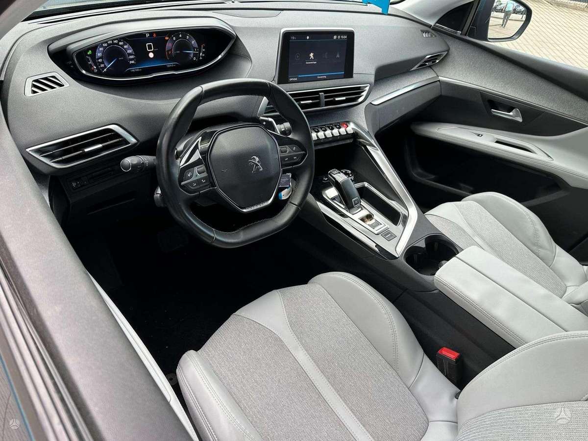Peugeot 5008, 1.2 l., Минивэн