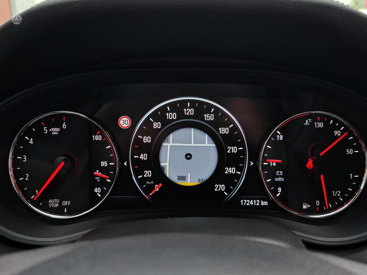 Opel Insignia, 2.0 l., hatchback