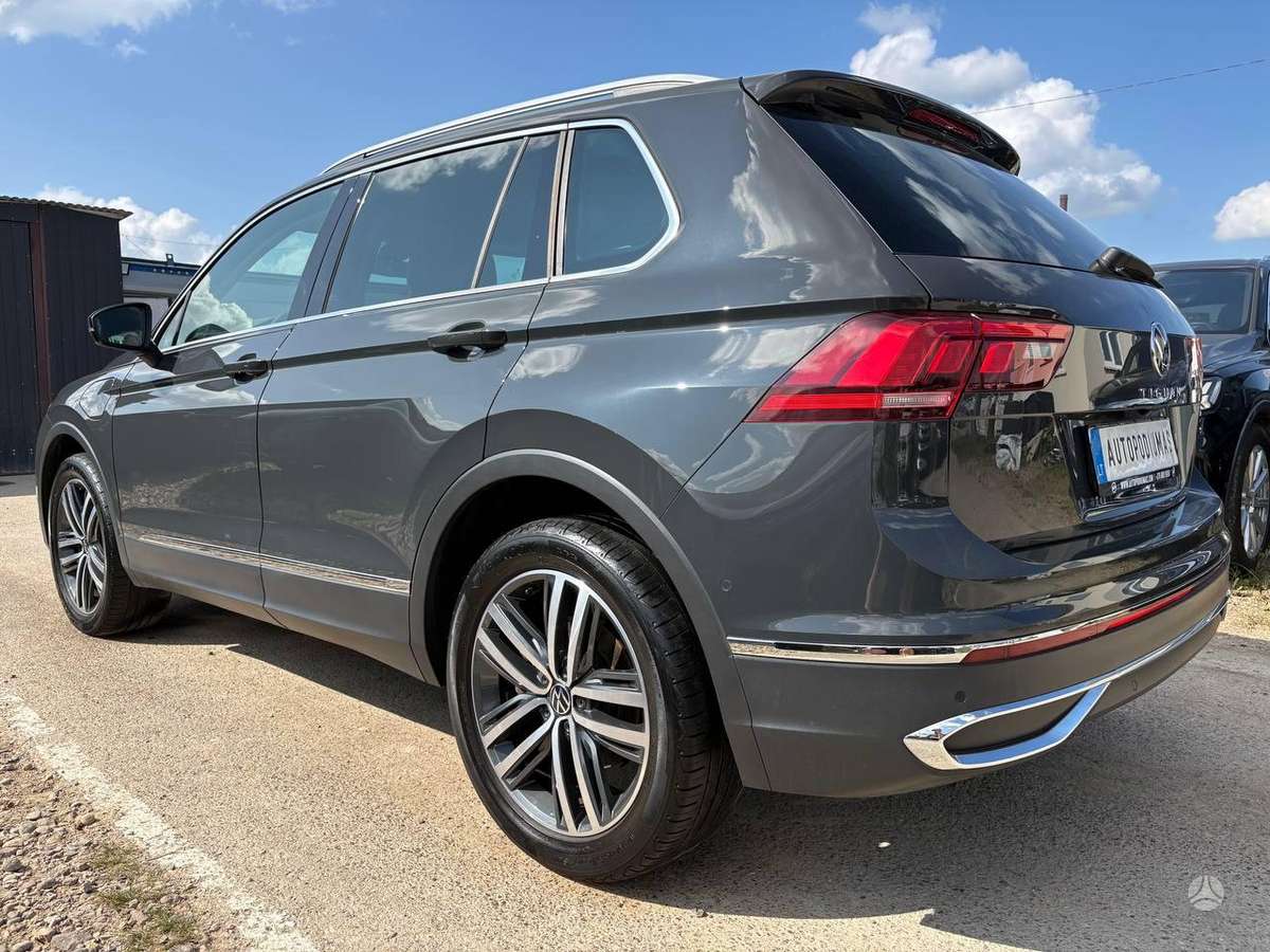 Volkswagen Tiguan - 8