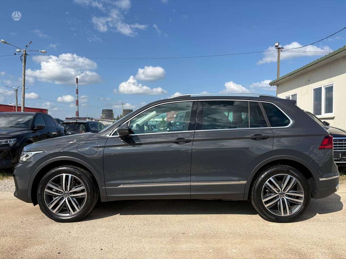 Volkswagen Tiguan - 6