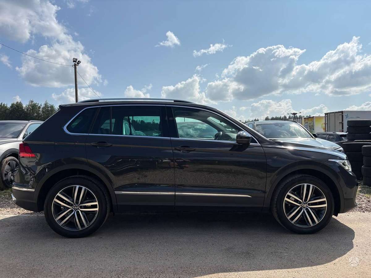 Volkswagen Tiguan - 5