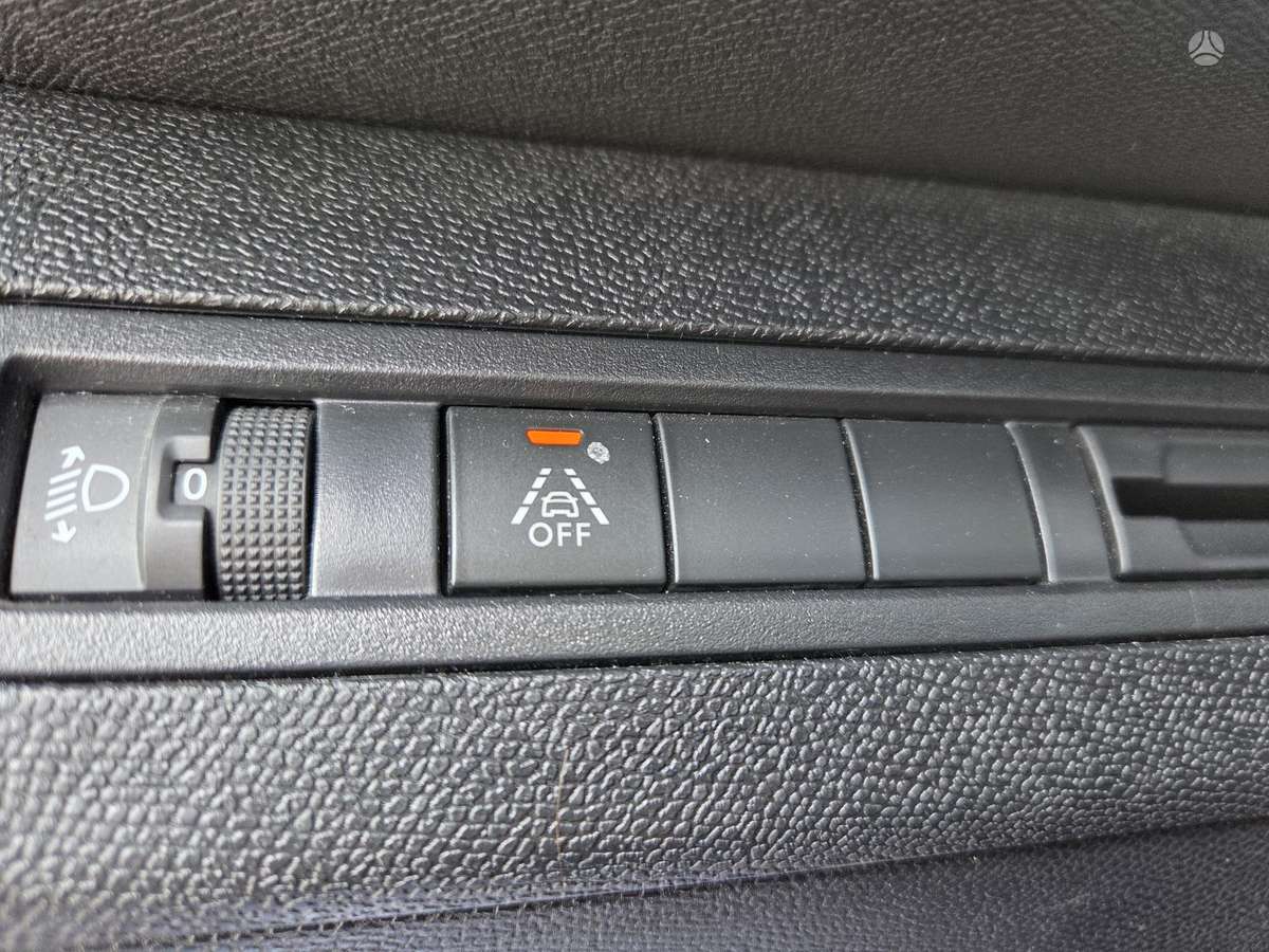 Peugeot 3008 - 11