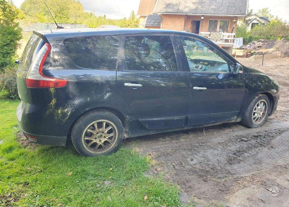 Renault Grand Scenic - 4