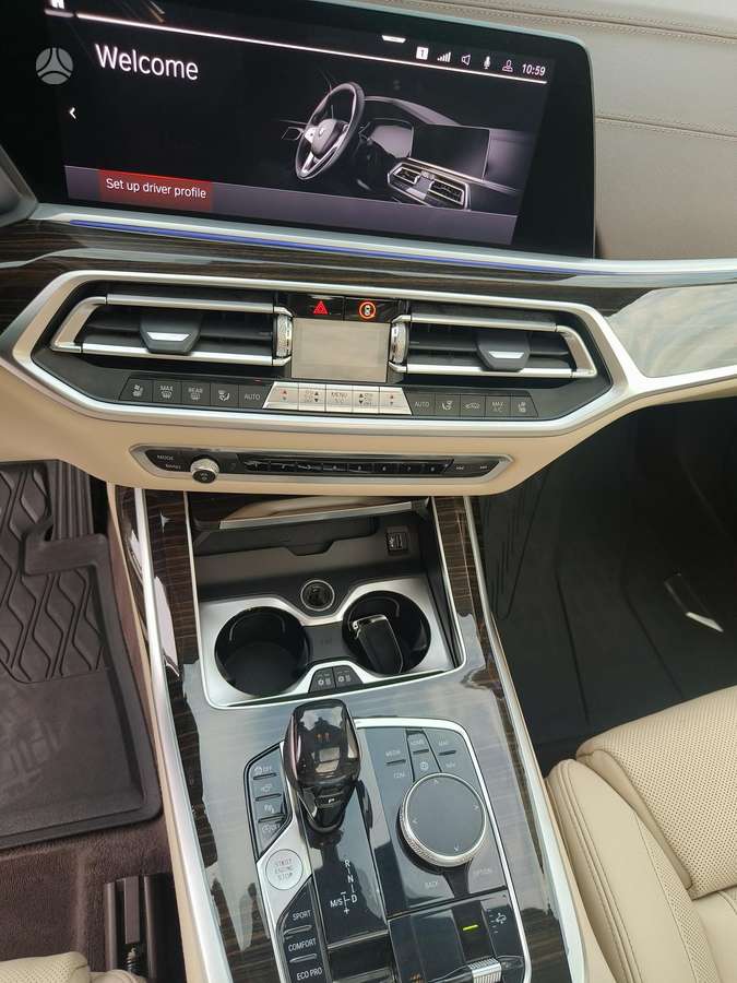 BMW X7 - 9