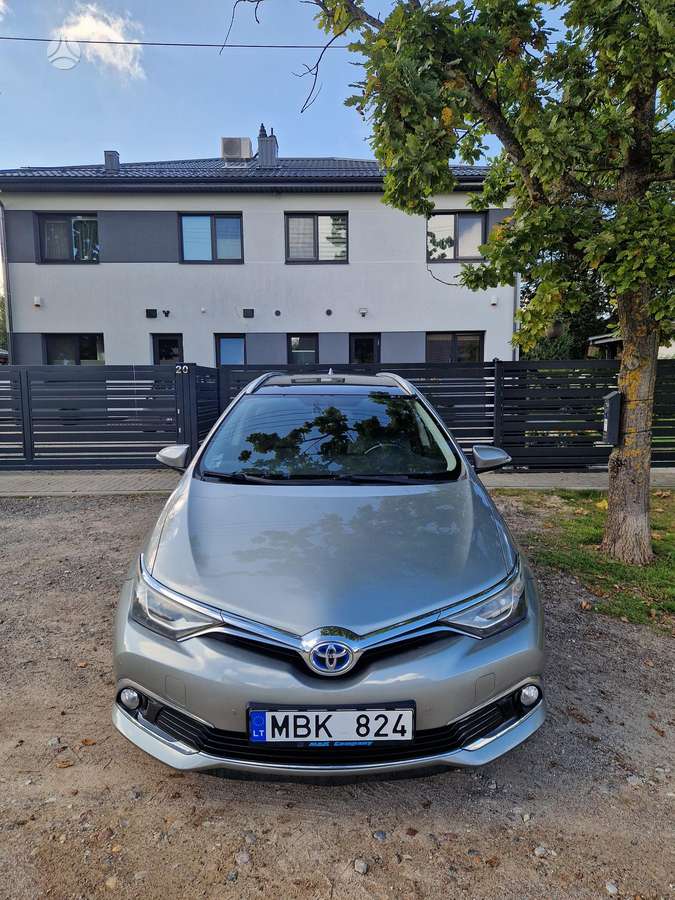 Toyota Auris - 4