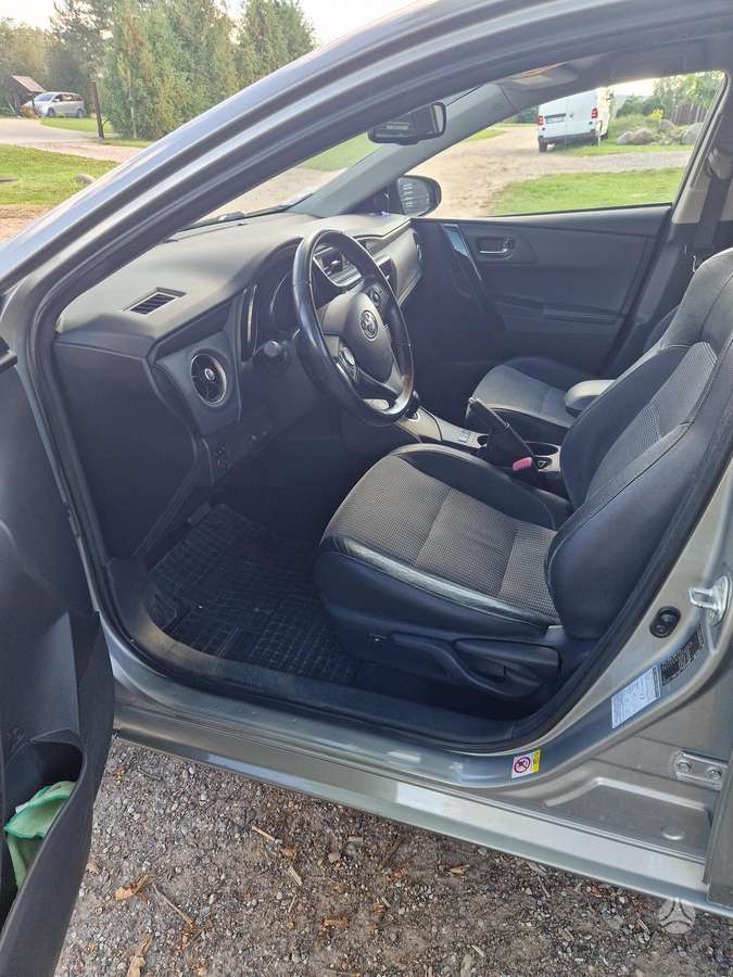 Toyota Auris - 6