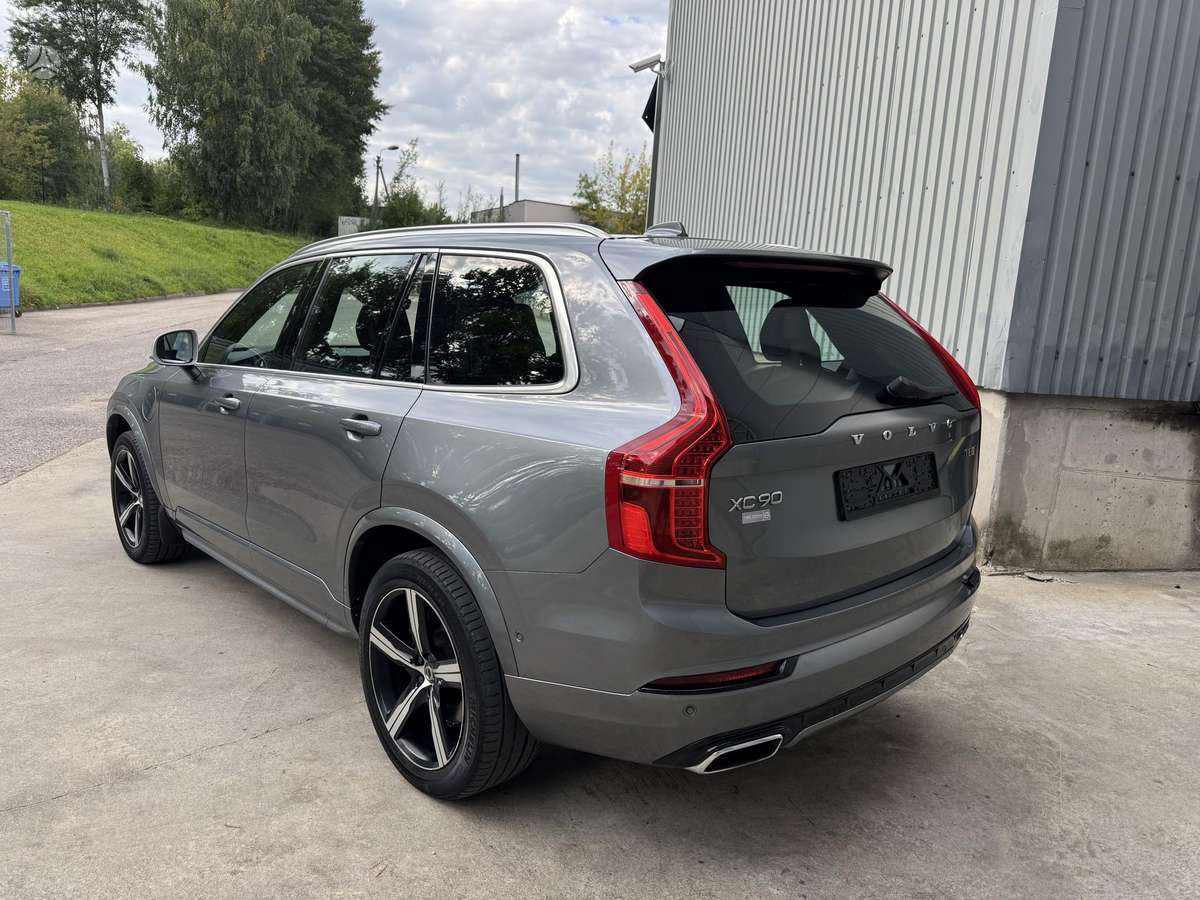 Volvo XC90 - 3
