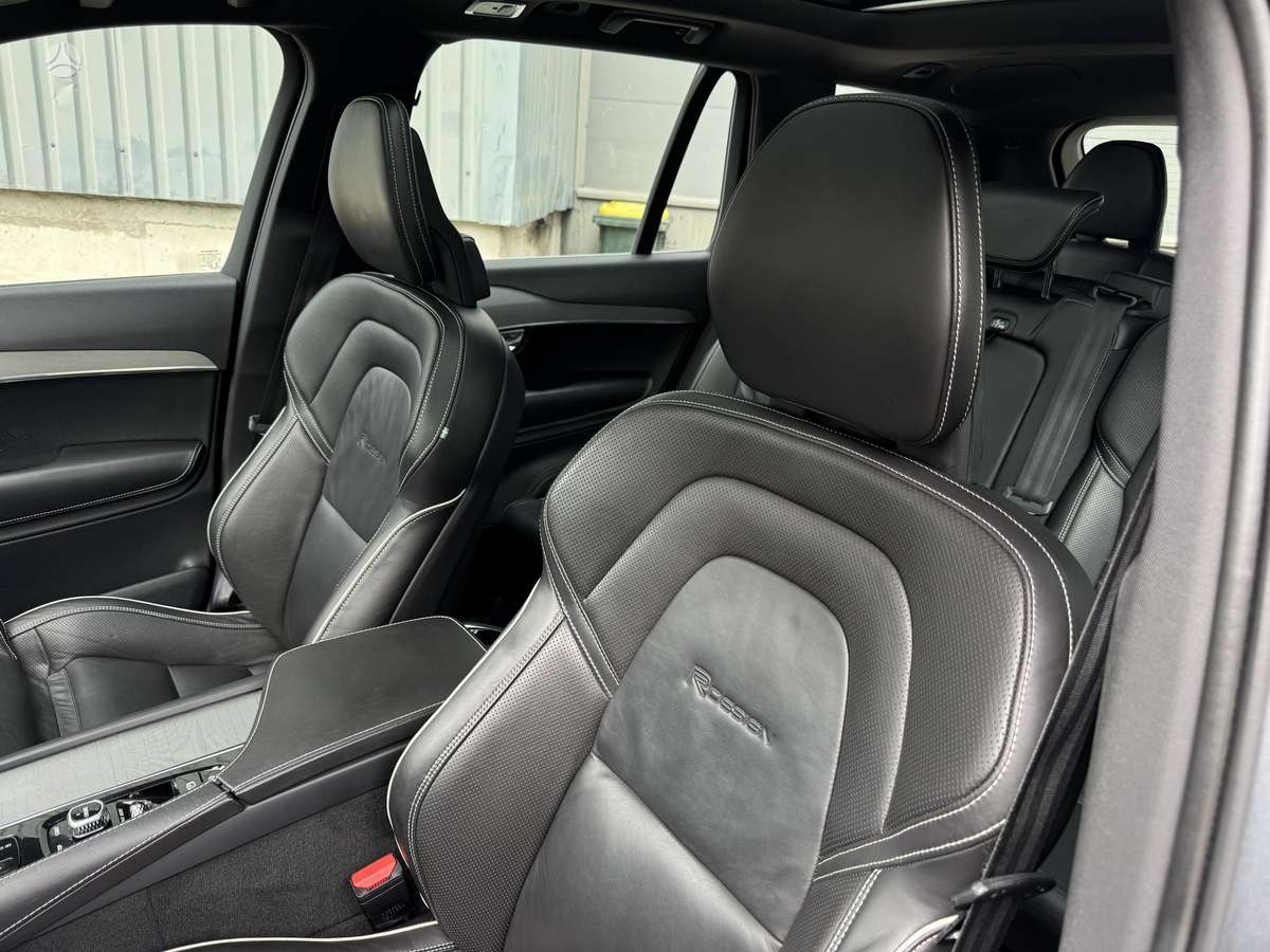 Volvo XC90 - 8