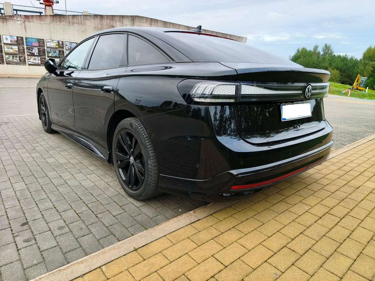 Volkswagen ID.7 - 4
