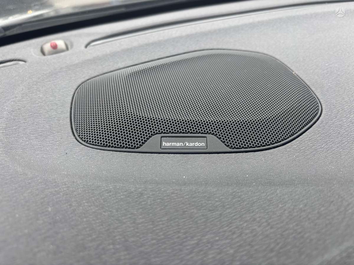 Volvo V40, 2.0 l., hatchback